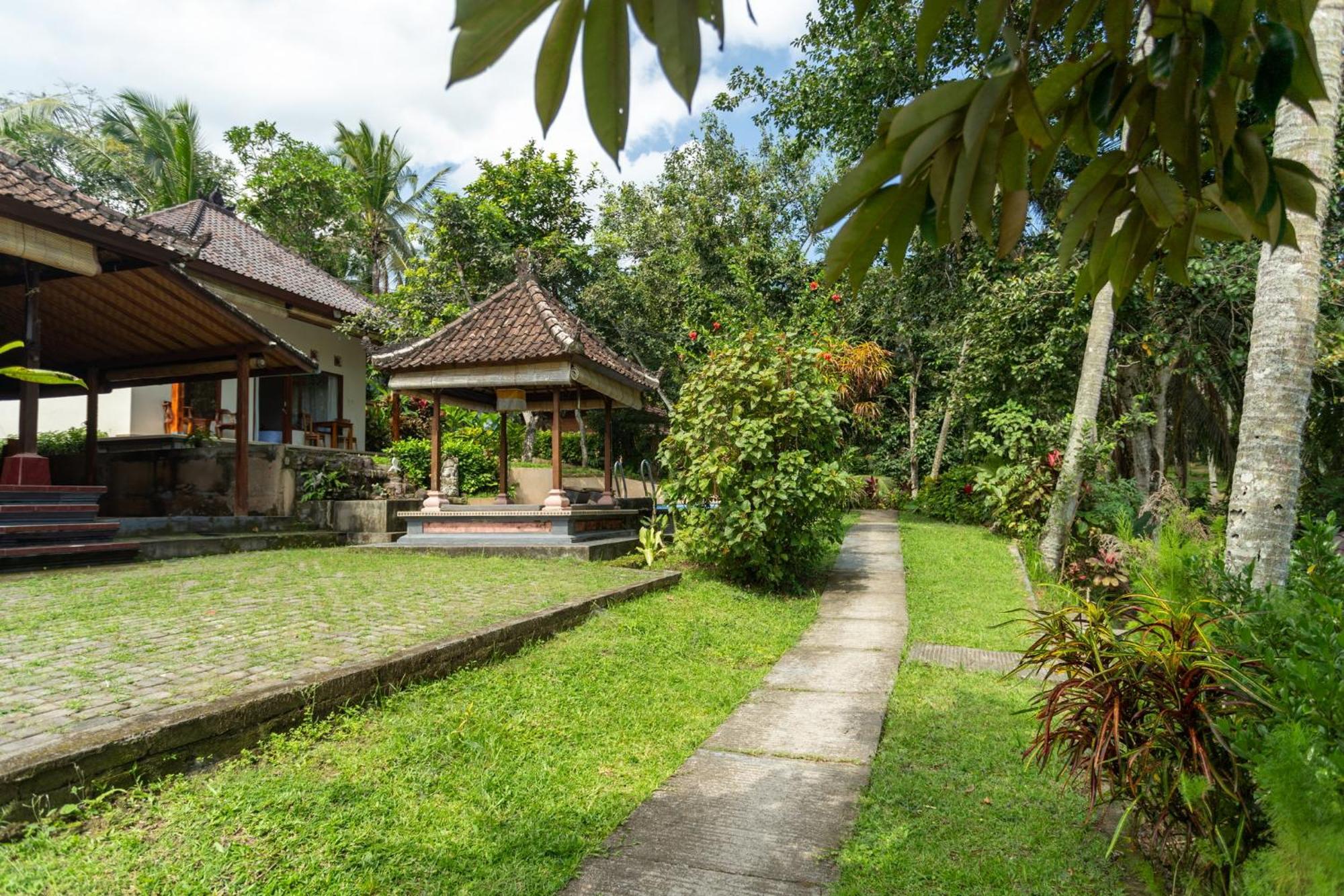 Pondok Hari Baik Balian 외부 사진